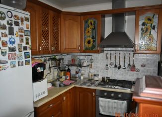 Продам 3-ком. квартиру, 60 м2, Волгоград, улица Маршала Рыбалко, 10, Дзержинский район