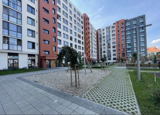 Продажа 2-ком. квартиры, 60 м2, Калининград, Московский район, Батальная улица, 65Б