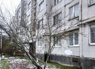 Продаю 2-ком. квартиру, 54 м2, Ленинградская область, улица Воровского, 27