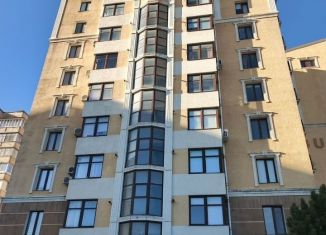 Сдается в аренду 4-ком. квартира, 180 м2, Симферополь, Ковыльная улица, 88