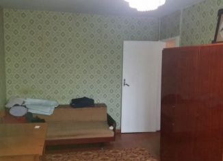 Продается 3-комнатная квартира, 56 м2, Пензенская область, улица Карпинского, 3