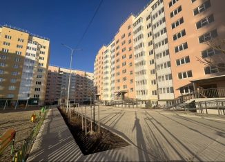 Продаю 2-ком. квартиру, 57 м2, Адыгея, Шоссейная улица, 72/7