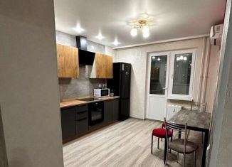 Продается 2-ком. квартира, 57 м2, Краснодар, улица Карякина, 21, микрорайон Московский