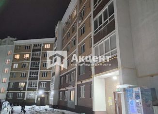 Продам 2-ком. квартиру, 50.6 м2, Кохма, Ивановская улица, 17