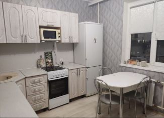 Продажа 1-ком. квартиры, 37 м2, Курск, улица Домостроителей, 4