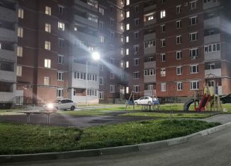 Продам двухкомнатную квартиру, 52.5 м2, Волгоград, улица 70-летия Победы, 33