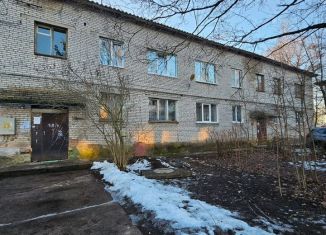 Продам двухкомнатную квартиру, 44.5 м2, Новгородская область, улица Губина, 8