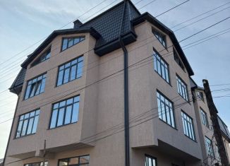 Продажа 2-ком. квартиры, 78 м2, Кабардино-Балкариия, улица Чайковского, 63