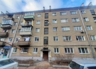 Трехкомнатная квартира на продажу, 55.3 м2, Кашира, Пролетарская улица, 28