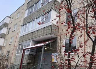 Продается двухкомнатная квартира, 53 м2, Заречный, улица Кузнецова, 14