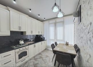 Продается 2-комнатная квартира, 64 м2, Кабардино-Балкариия, улица Тлостанова, 32