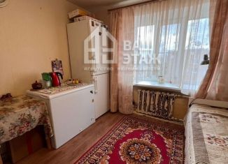 Продаю комнату, 12.2 м2, Калуга, улица Генерала Попова, 5