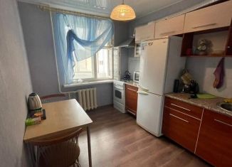 Продам 1-ком. квартиру, 33 м2, Череповец, улица Годовикова, 33