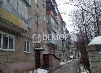 Продам 2-ком. квартиру, 40 м2, Иваново, улица Лебедева-Кумача, 2