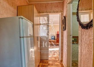 Продажа 2-комнатной квартиры, 39.5 м2, Алушта, улица Владимира Хромых, 10А