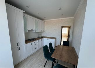 Продается 2-ком. квартира, 60 м2, Северная Осетия, улица Курсантов-Кировцев, 29