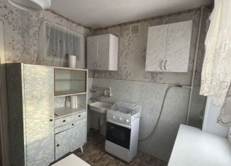 Сдача в аренду 1-ком. квартиры, 30 м2, Челябинск, улица Калмыкова, Металлургический район