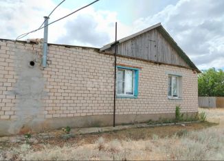 Продаю дом, 57.5 м2, село Малые Дербеты, 1-й микрорайон, 8