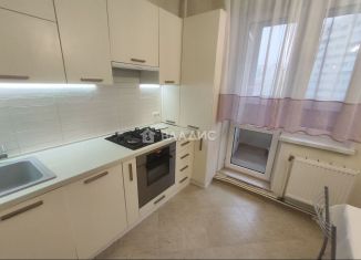 Продается 3-ком. квартира, 85 м2, Белгород, улица Есенина, 54