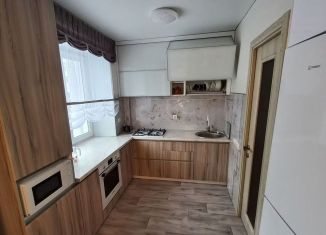 Продается 2-ком. квартира, 44 м2, Республика Башкортостан, улица Революционеров, 14