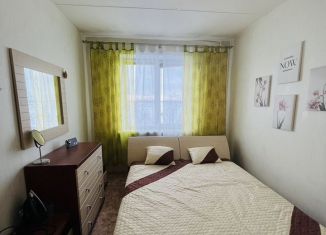 Сдаю в аренду 2-ком. квартиру, 55 м2, Татарстан, улица Рифката Гайнуллина, 10