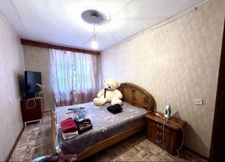 Сдаю трехкомнатную квартиру, 70 м2, Тюмень, улица Седова, 55