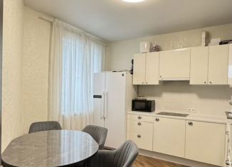 Продам 3-комнатную квартиру, 76.2 м2, Уфа, улица Баязита Бикбая, 17, Октябрьский район