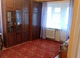 Сдача в аренду 1-ком. квартиры, 32 м2, Великие Луки, улица Некрасова, 11