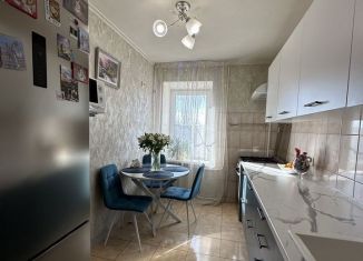 Продается трехкомнатная квартира, 61 м2, посёлок городского типа Энем, улица Седина, 44