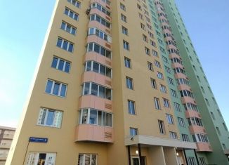 Продается 2-ком. квартира, 56.3 м2, деревня Островцы, улица Лётчика Волчкова, 4