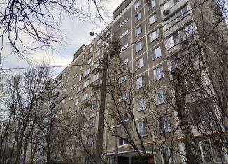 Продаю 2-ком. квартиру, 45.2 м2, Москва, Сумская улица, 8к2, метро Пражская