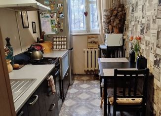 Продается трехкомнатная квартира, 58 м2, Екатеринбург, улица Мира, 31, метро Геологическая