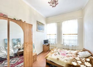 Трехкомнатная квартира на продажу, 61 м2, Краснодар, улица Кирова, 93