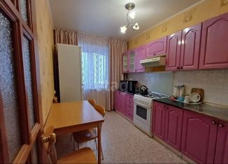 Продажа 3-комнатной квартиры, 67 м2, Набережные Челны, улица Шамиля Усманова, 91/41