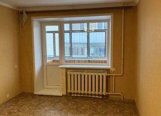 Продается 3-ком. квартира, 50 м2, Мордовия, Ботевградская улица, 104