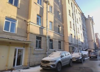 Комната на продажу, 11.2 м2, Санкт-Петербург, проспект Обуховской Обороны, 75, метро Ломоносовская