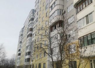 Продается четырехкомнатная квартира, 81 м2, Пермский край, улица Строителей, 8