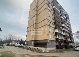 Продам 3-ком. квартиру, 80 м2, Пятигорск, улица Булгакова, 13