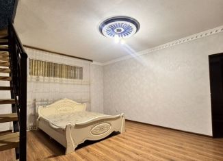 Трехкомнатная квартира в аренду, 68 м2, Кабардино-Балкариия, улица Братьев Лакуновых, 11