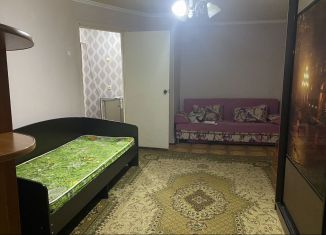 Сдаю 1-ком. квартиру, 30 м2, Татарстан, улица Клары Цеткин, 38