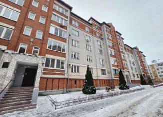 Продам 3-ком. квартиру, 105.1 м2, Казань, улица Галиаскара Камала, 51