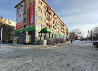 Продаю комнату, 12.6 м2, Омск, Нефтезаводская улица, 18