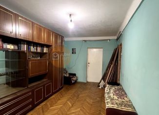 Продается 3-ком. квартира, 59 м2, Симферополь, Киевская улица, 118, Железнодорожный район