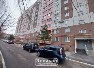 Продажа 2-ком. квартиры, 71 м2, Курск, улица 50 лет Октября, 96