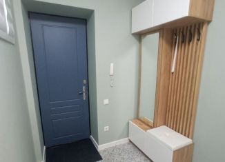 Сдаю в аренду 3-ком. квартиру, 76 м2, Курск, улица Льва Толстого, 9