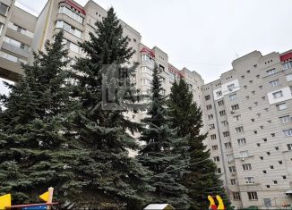 Продается трехкомнатная квартира, 165 м2, Саратов, Гвардейская улица, 18Г