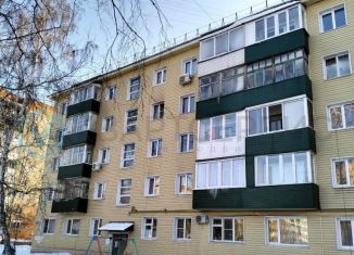 Продажа 3-комнатной квартиры, 60 м2, Омск, улица Чайковского, 3