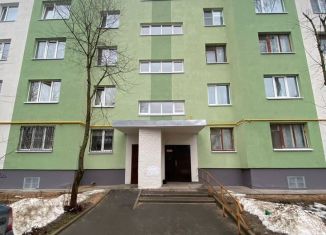 Продам 3-комнатную квартиру, 65 м2, Вологодская область, улица Командарма Белова, 49А