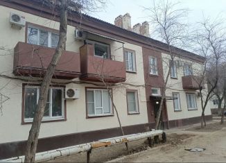 Сдам в аренду 1-ком. квартиру, 29 м2, Астрахань, Боевая улица, 56