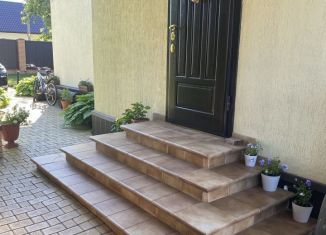 Продаю дом, 110 м2, поселок Толстопальцево, улица Маяковского, 18